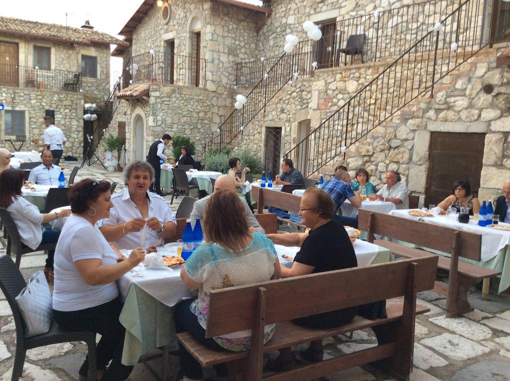 تشلانو Hotel Il Feudo Dei Pierleoni المظهر الخارجي الصورة