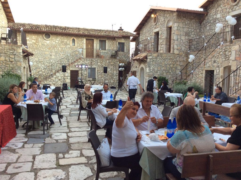 تشلانو Hotel Il Feudo Dei Pierleoni المظهر الخارجي الصورة