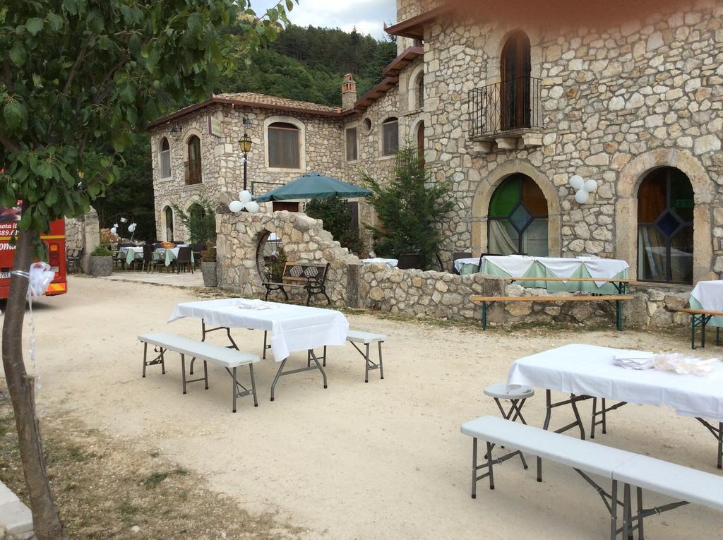 تشلانو Hotel Il Feudo Dei Pierleoni المظهر الخارجي الصورة